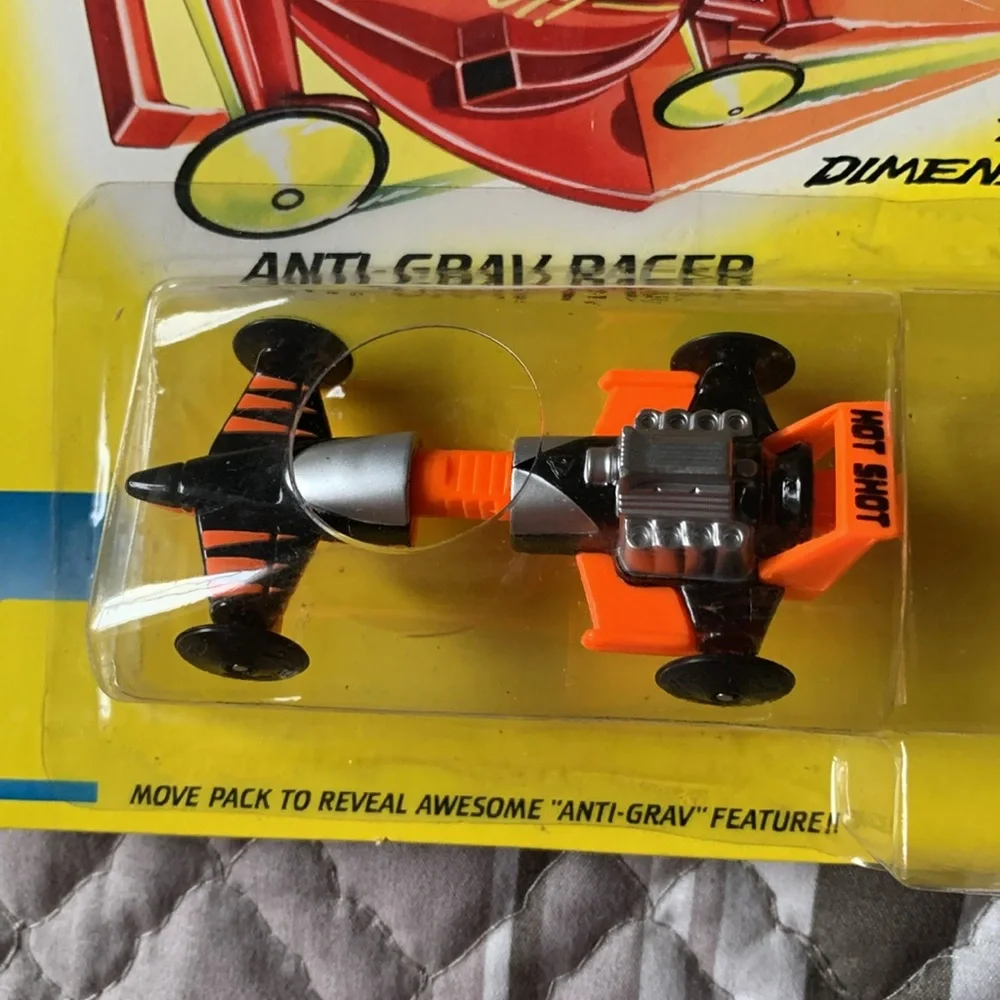 Matchbox Zero G Anti-Gravity Racers and Torque Spin Racers Vintage 🆕